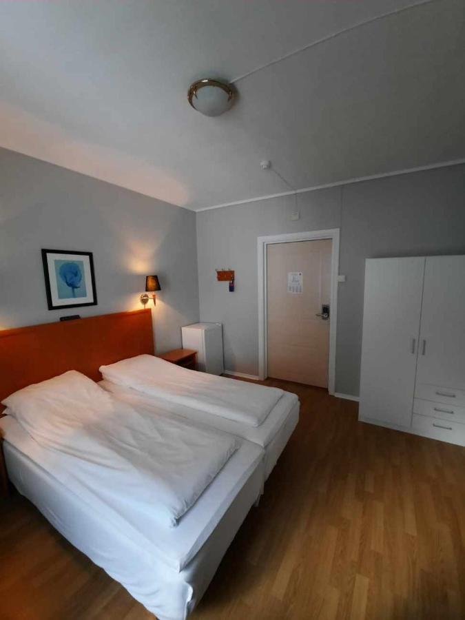 Sunndalsora Hotell Bagian luar foto