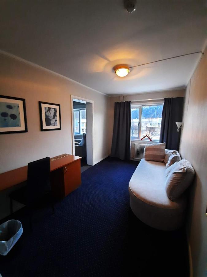 Sunndalsora Hotell Bagian luar foto