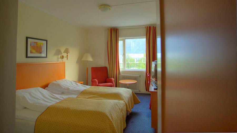 Sunndalsora Hotell Bagian luar foto