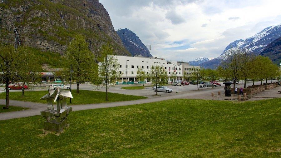 Sunndalsora Hotell Bagian luar foto